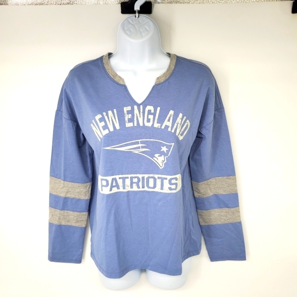 New England Patriots Shirt Women Small NFL Football Team Apparel Long Sleeve